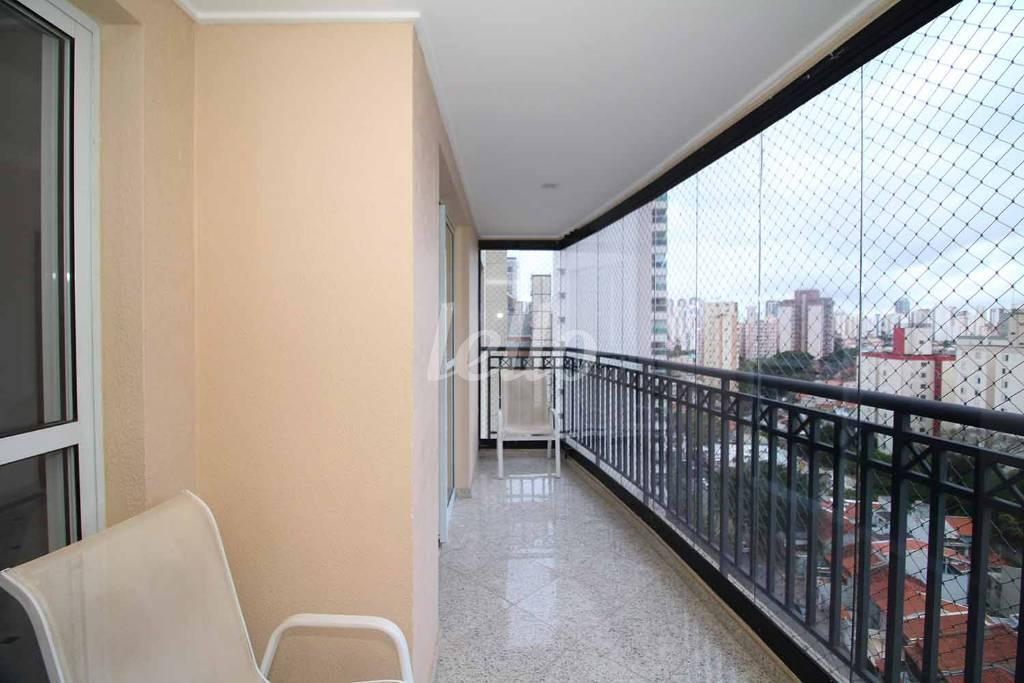 SACADA de Apartamento à venda, Padrão com 131 m², 3 quartos e 3 vagas em Vila Mariana - São Paulo