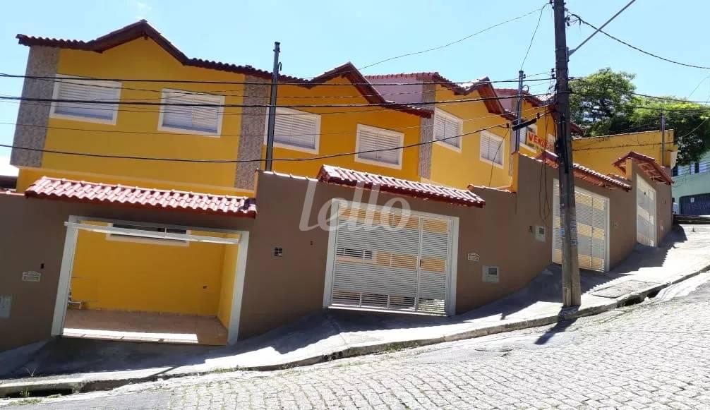 1 de Casa à venda, sobrado com 100 m², 3 quartos e 2 vagas em Vila Dalila - São Paulo