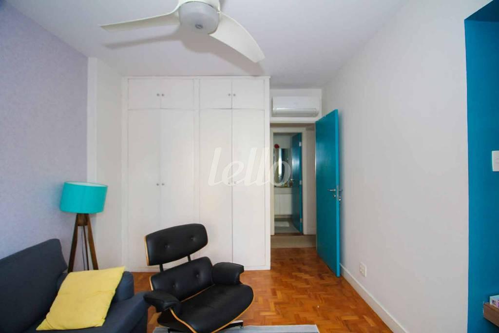 DORMITÓRIO 3 de Apartamento para alugar, Padrão com 152 m², 3 quartos e 1 vaga em Itaim Bibi - São Paulo