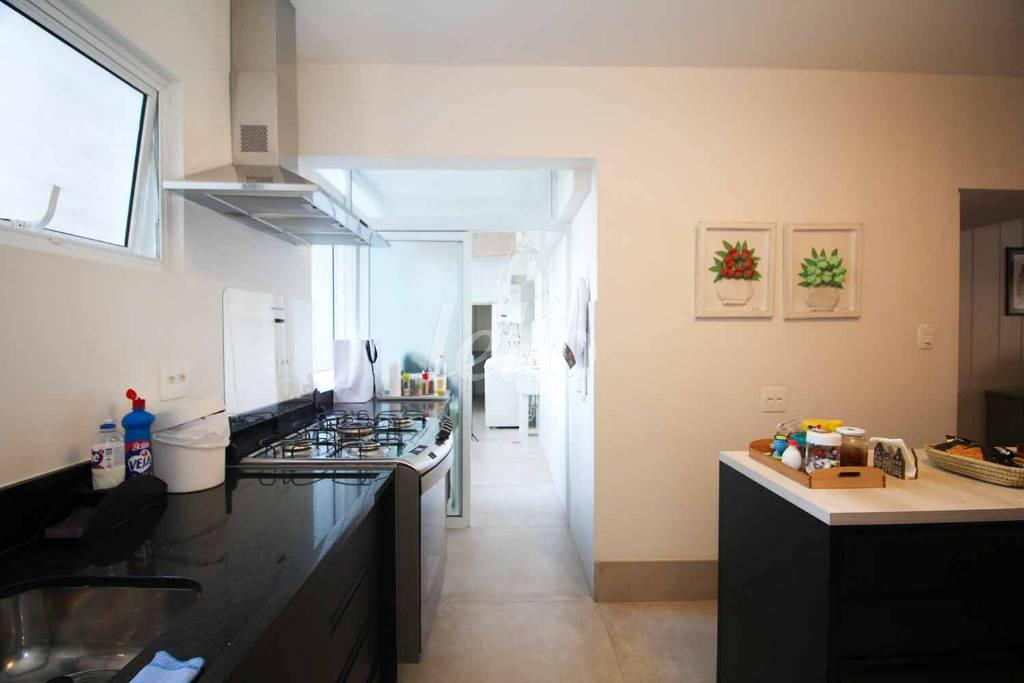 COZINHA de Apartamento para alugar, Padrão com 152 m², 3 quartos e 1 vaga em Itaim Bibi - São Paulo