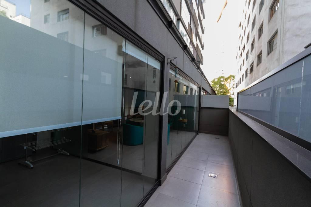 SACADA de Apartamento para alugar, Flat com 120 m², 2 quartos e 1 vaga em Pinheiros - São Paulo