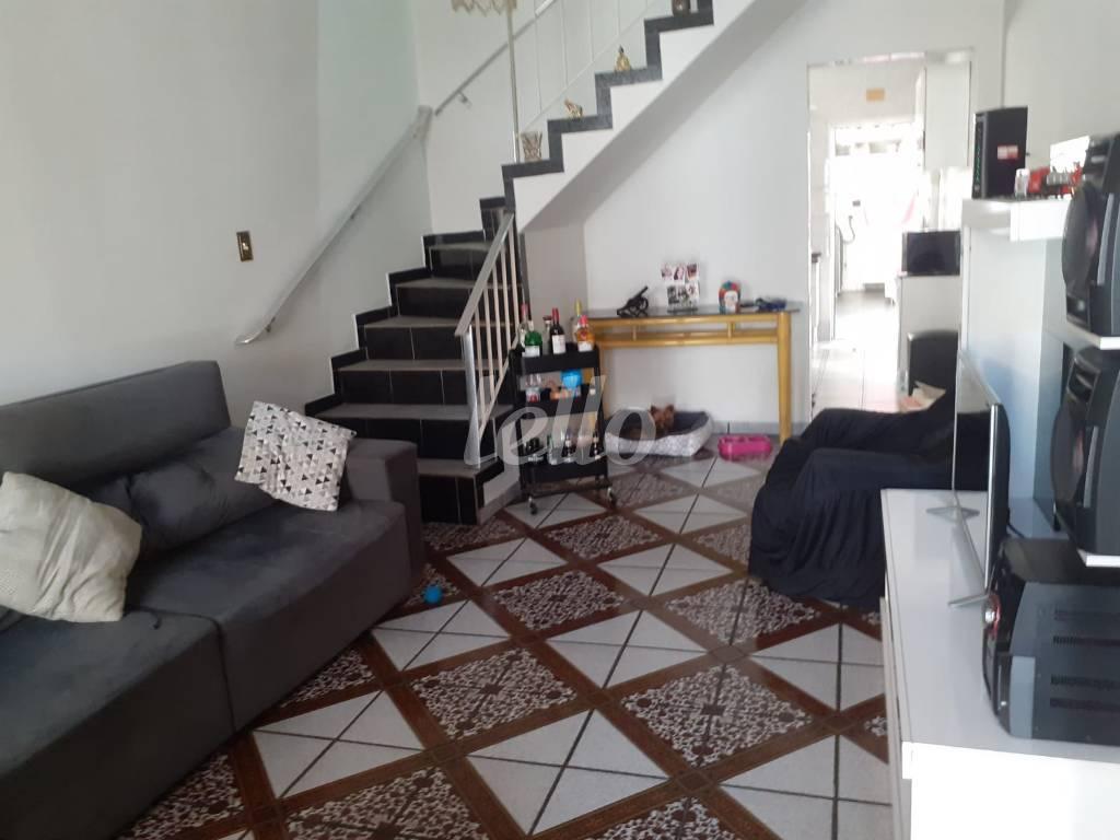 SALA DOIS AMBIENTES de Casa à venda, sobrado com 87 m², 2 quartos e 1 vaga em Vila Isolina Mazzei - São Paulo