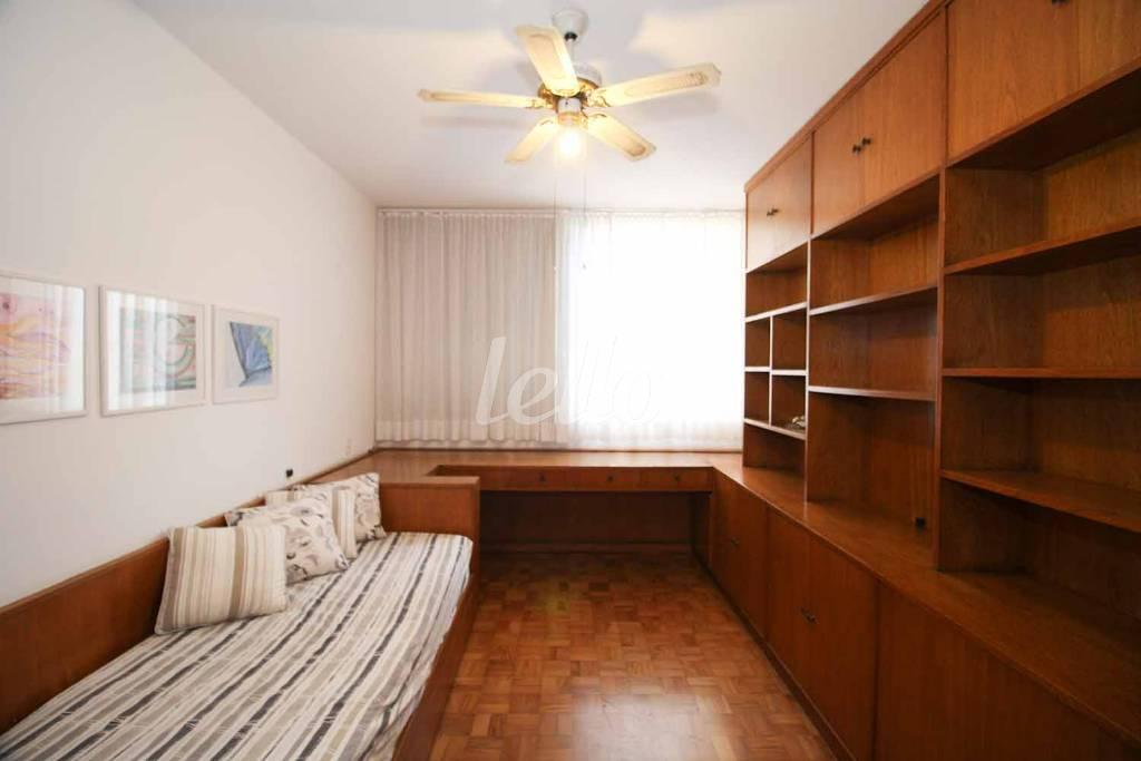 DORMITÓRIO 1 de Apartamento para alugar, Padrão com 211 m², 3 quartos e 2 vagas em Santa Cecília - São Paulo