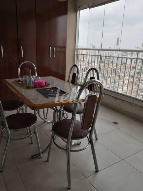 VARANDA de Apartamento à venda, Padrão com 79 m², 2 quartos e 2 vagas em Vila Bertioga - São Paulo