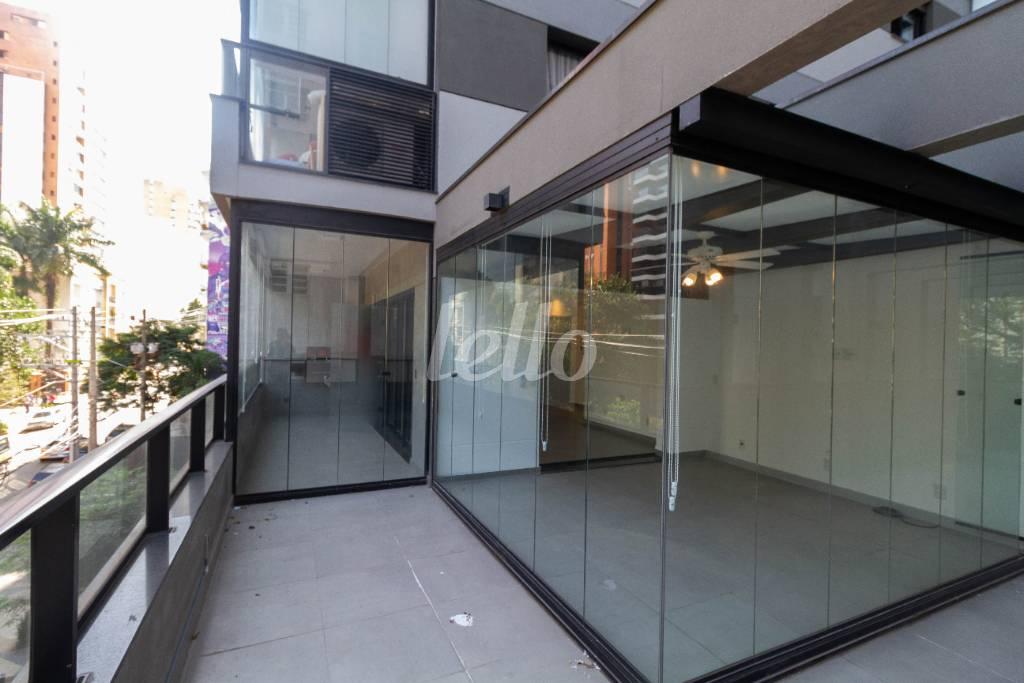 SACADA de Apartamento para alugar, Padrão com 180 m², 2 quartos e 2 vagas em Pinheiros - São Paulo