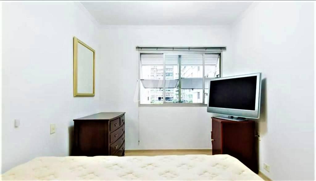 DORMITÓRIO de Apartamento à venda, Padrão com 135 m², 3 quartos e 2 vagas em Santa Cecília - São Paulo