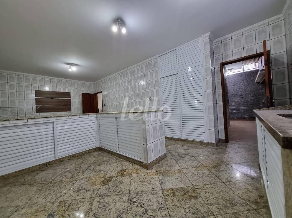 COZINHA AMERICANA de Casa à venda, sobrado com 271 m², 3 quartos e 6 vagas em Parque Erasmo Assunção - Santo André