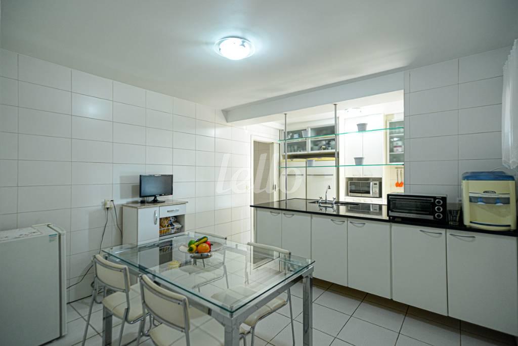 COZINHA de Apartamento à venda, Padrão com 224 m², 4 quartos e 4 vagas em Vila Leopoldina - São Paulo