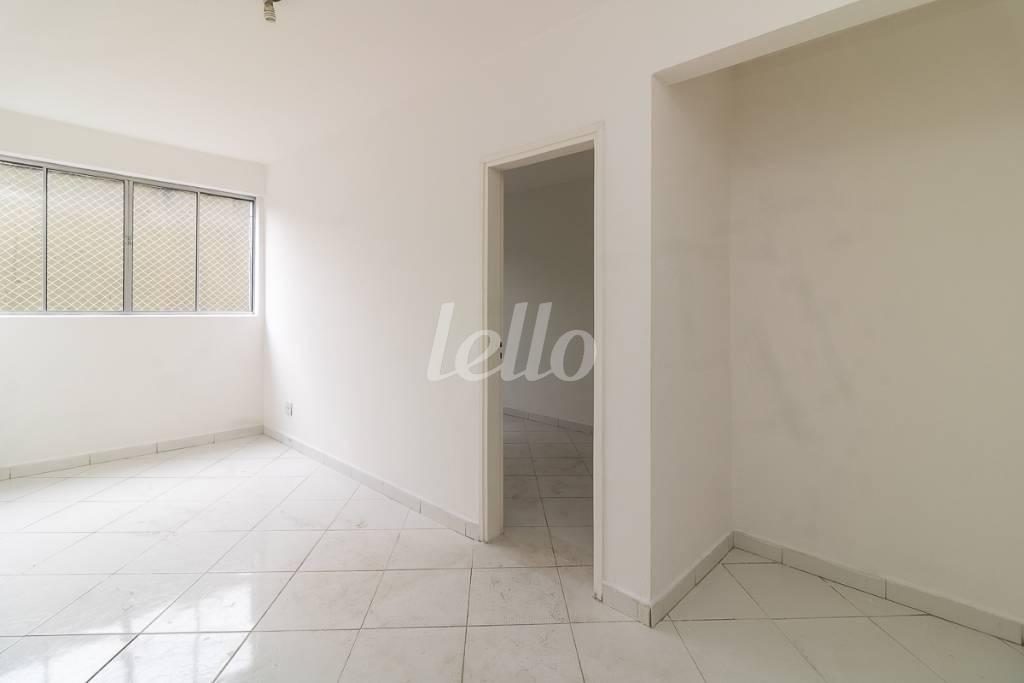 SALA de Apartamento para alugar, Padrão com 42 m², 1 quarto e em Vila Maria Baixa - São Paulo