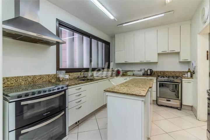 COZINHA de Apartamento à venda, Padrão com 283 m², 4 quartos e 3 vagas em Jardim Paulista - São Paulo