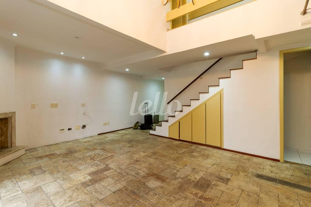SALA de Apartamento para alugar, Padrão com 105 m², 3 quartos e 2 vagas em Pinheiros - São Paulo