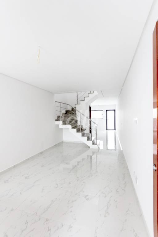 SALA 2 AMBIENTES de Casa à venda, sobrado com 110 m², 3 quartos e 2 vagas em Jardim Avelino - São Paulo
