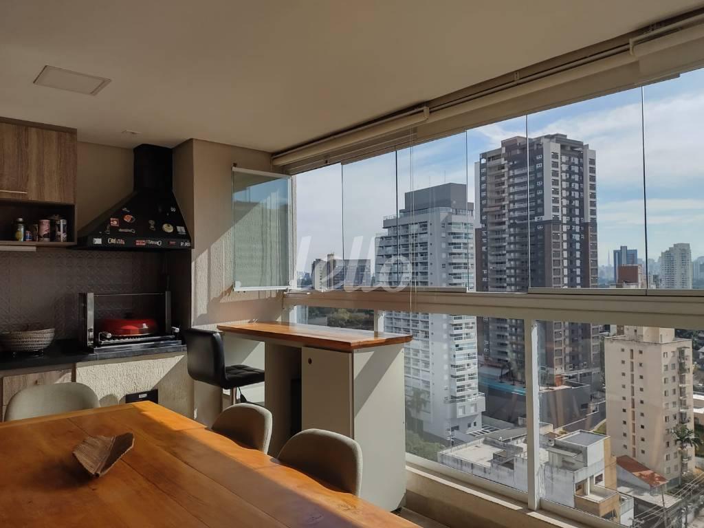 VARANDA de Apartamento à venda, Padrão com 98 m², 3 quartos e 2 vagas em Vila Clementino - São Paulo