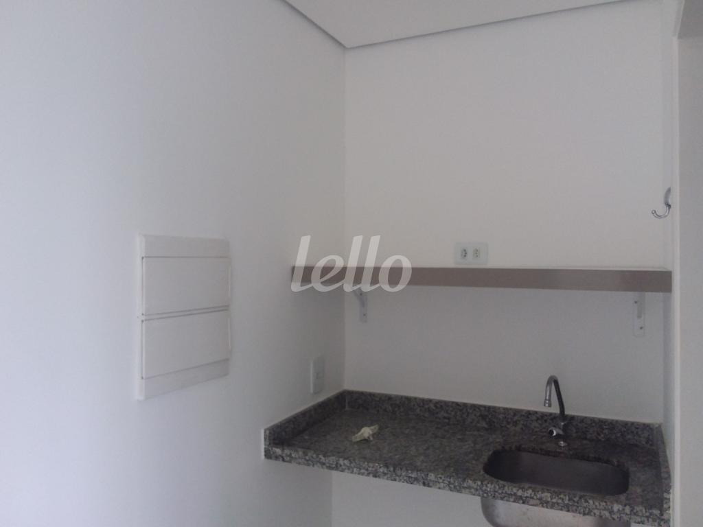 COPA de Sala / Conjunto para alugar, Padrão com 42 m², e 1 vaga em Vila Monte Alegre - São Paulo
