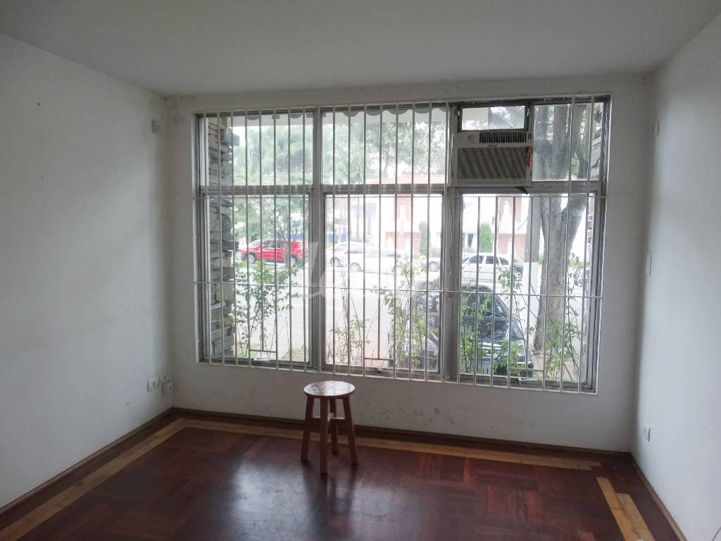 SALA de Casa para alugar, sobrado com 450 m², e 11 vagas em Indianópolis - São Paulo