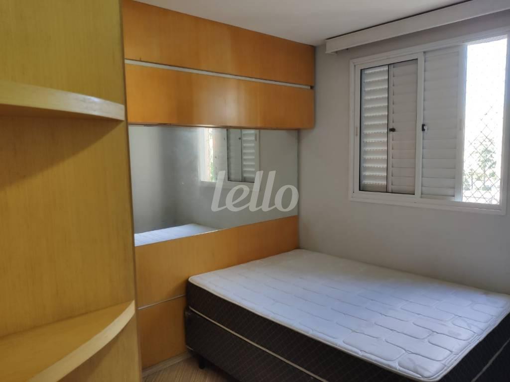 DORMITÓRIO de Apartamento à venda, Padrão com 64 m², 2 quartos e 1 vaga em Vila Paulista - São Paulo