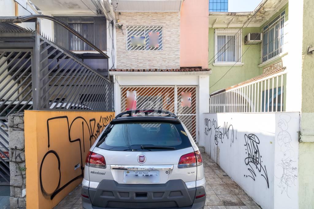 FACHADA de Casa para alugar, sobrado com 130 m², 3 quartos e 1 vaga em Santana - São Paulo
