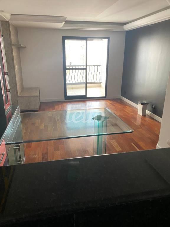 SALA de Apartamento à venda, Padrão com 93 m², 3 quartos e 2 vagas em Indianópolis - São Paulo