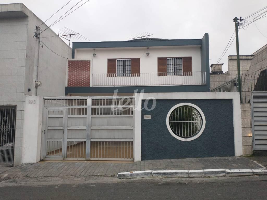 FACHADA de Casa à venda, sobrado com 150 m², 4 quartos e 6 vagas em Vila Ivone - São Paulo