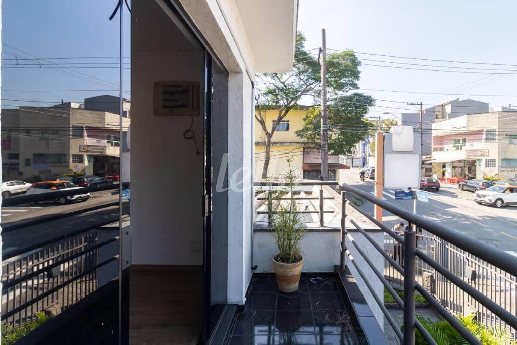 09 VARANDA de Casa à venda, sobrado com 140 m², e 1 vaga em Vila Alto de Santo André - Santo André