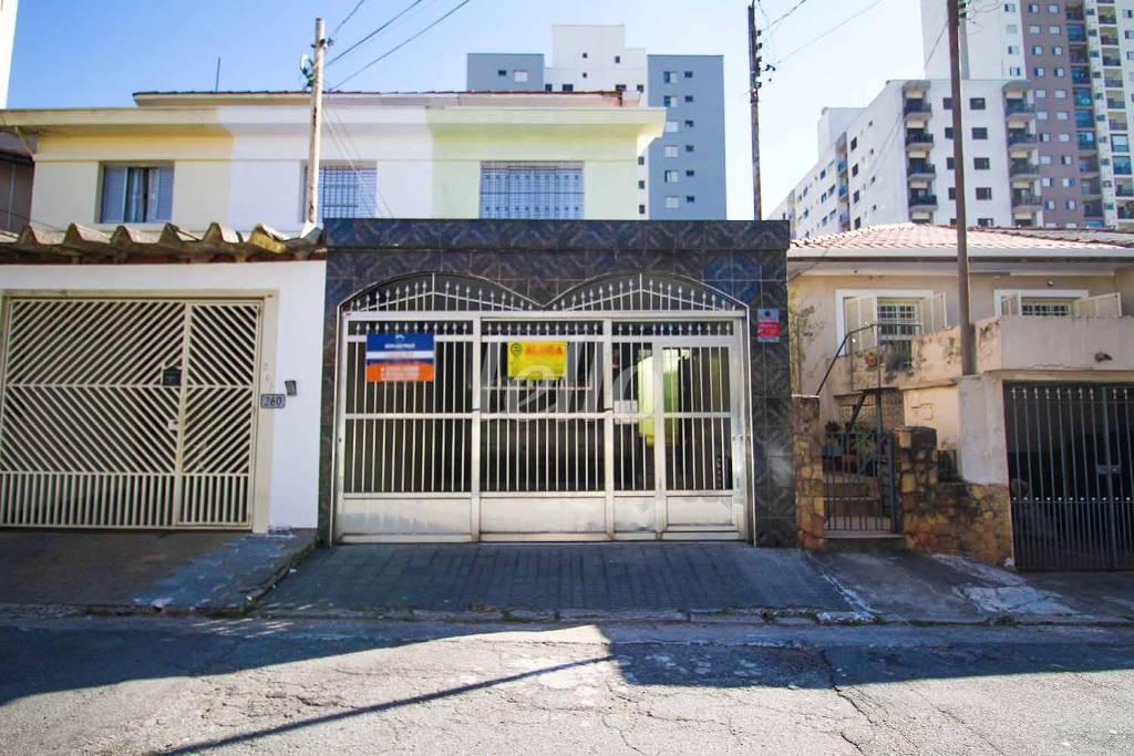 FACHADA de Casa à venda, sobrado com 240 m², 3 quartos e 1 vaga em Vila Monte Alegre - São Paulo