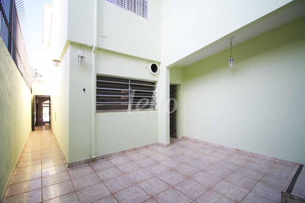 FUNDOS de Casa à venda, sobrado com 240 m², 3 quartos e 1 vaga em Vila Monte Alegre - São Paulo