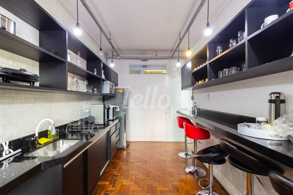 COZINHA de Sobreloja para alugar, Padrão com 521 m², e em Bela Vista - São Paulo