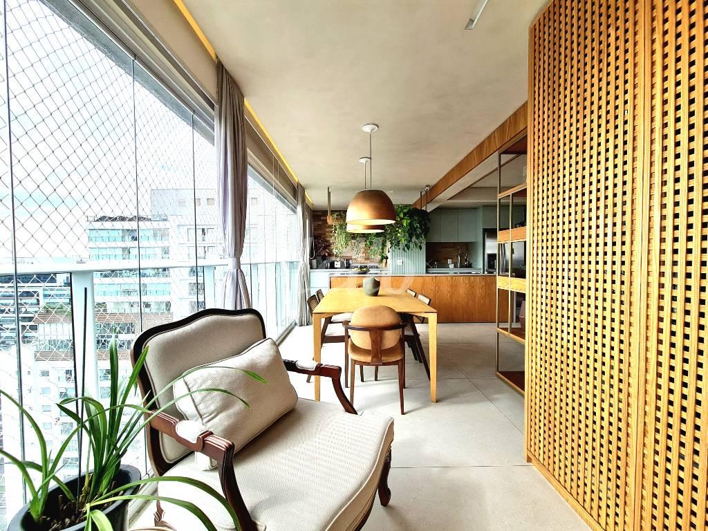 JANTAR de Apartamento à venda, Duplex com 230 m², 3 quartos e 3 vagas em Cidade Monções - São Paulo