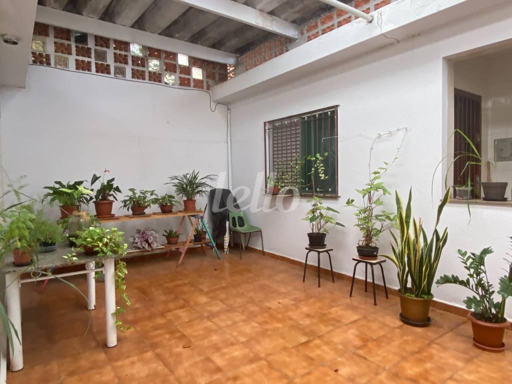 QUINTAL de Casa à venda, assobradada com 686 m², 14 quartos e 7 vagas em Jardim São Paulo - São Paulo