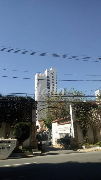 VISTA DE DENTRO DO APARTAMENTO de Apartamento à venda, Padrão com 63 m², 1 quarto e em Cambuci - São Paulo