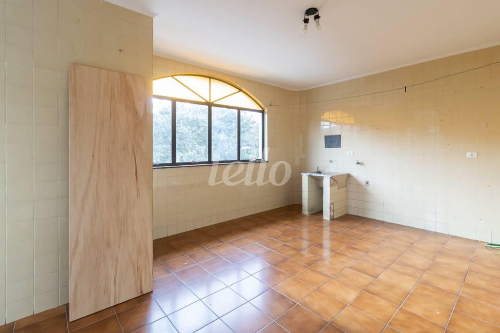 34 ÁREA DE SERVIÇO de Casa para alugar, sobrado com 230 m², 3 quartos e 3 vagas em Vila Mafra - São Paulo