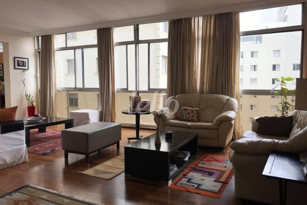 SALA de Apartamento à venda, Padrão com 168 m², 3 quartos e 1 vaga em Pinheiros - São Paulo