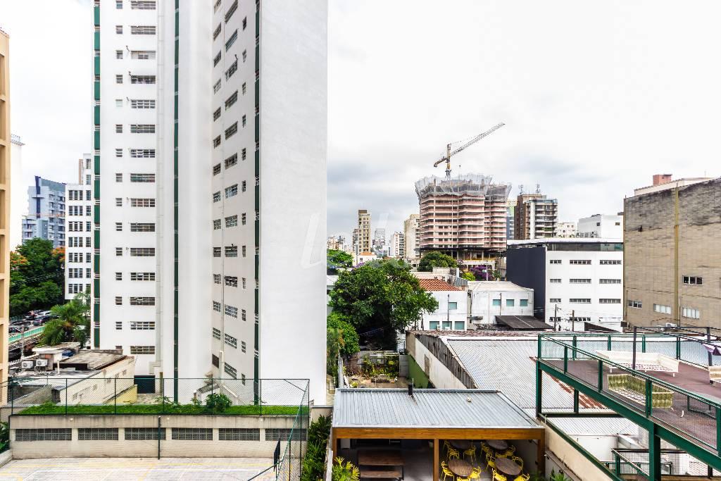 VISTA de Apartamento à venda, Padrão com 122 m², 3 quartos e 1 vaga em Pinheiros - São Paulo