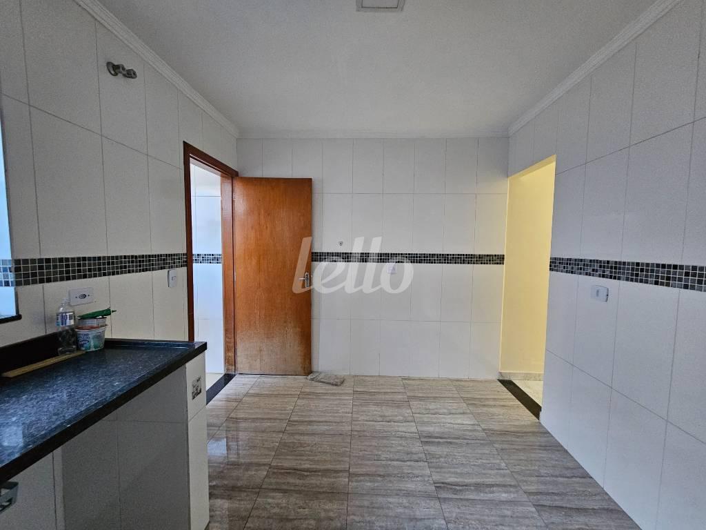 COZINHA de Casa para alugar, assobradada com 110 m², 2 quartos e em Vila Alpina - São Paulo
