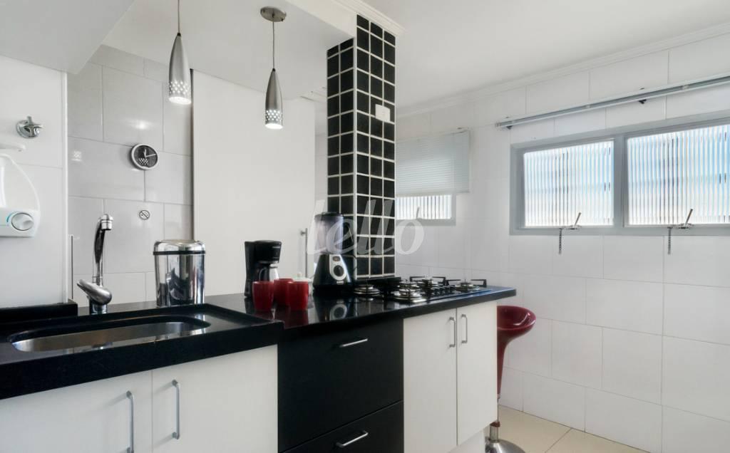 COZINHA de Apartamento para alugar, Padrão com 105 m², 3 quartos e 2 vagas em Cerqueira Cesar - São Paulo