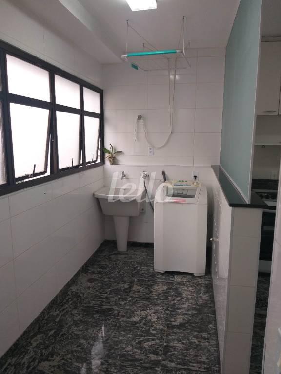 ÁREA DE SERVIÇO de Apartamento para alugar, Padrão com 185 m², 3 quartos e 3 vagas em Paraíso - São Paulo