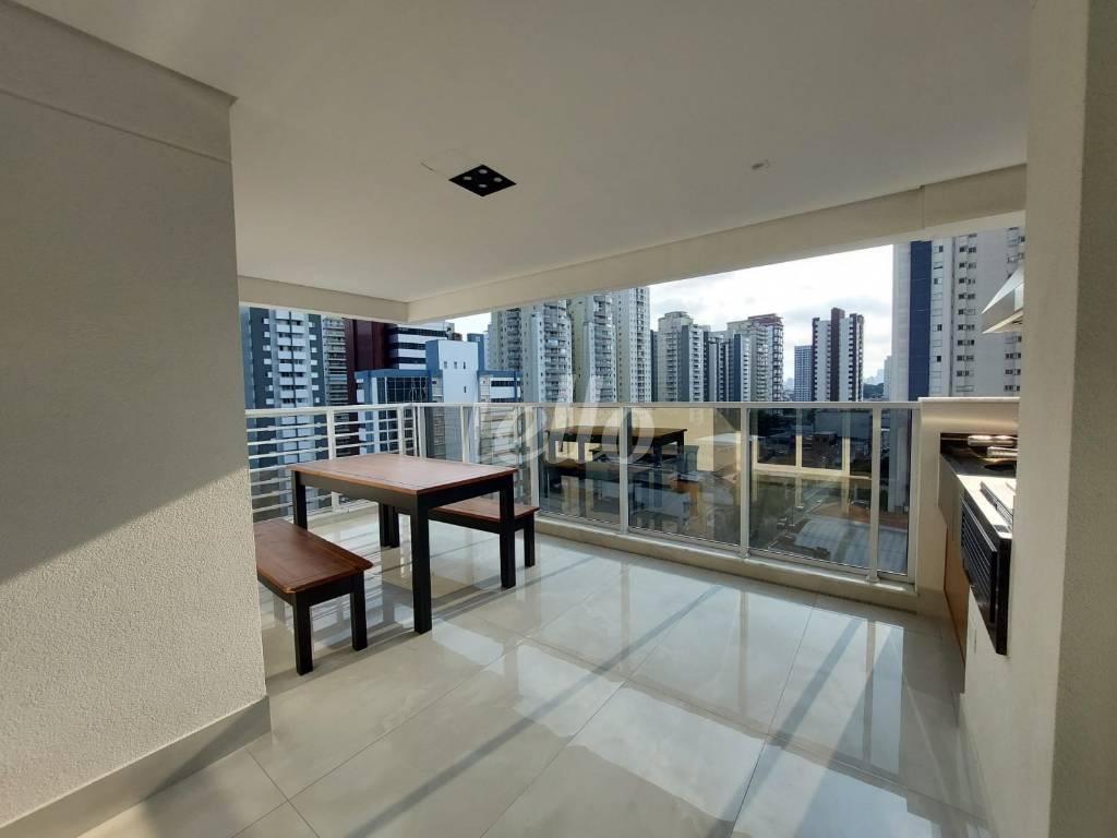 VARANDA GOURMET de Apartamento à venda, Padrão com 81 m², 2 quartos e 2 vagas em Tatuapé - São Paulo