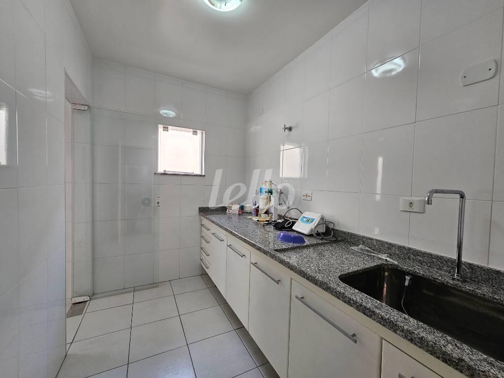 SALA 5 de Casa para alugar, sobrado com 212 m², 3 quartos e 2 vagas em Ch Santo Antônio (ZL) - São Paulo