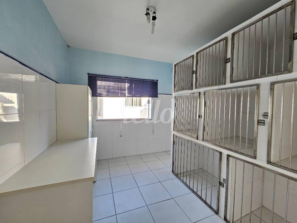 SALA 3 de Casa para alugar, sobrado com 212 m², 3 quartos e 2 vagas em Ch Santo Antônio (ZL) - São Paulo