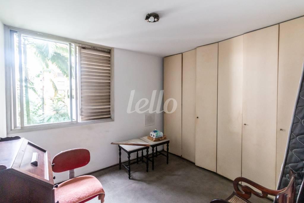 DORMITÓRIO de Apartamento à venda, Padrão com 118 m², 3 quartos e 2 vagas em Jardim Paulista - São Paulo