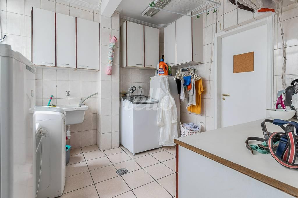 ÁREA DE SERVIÇO de Apartamento para alugar, Padrão com 280 m², 4 quartos e 1 vaga em Bela Vista - São Paulo
