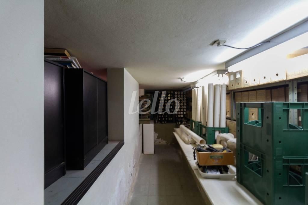 SALA 1 INFERIOR de Casa para alugar, sobrado com 80 m², e 4 vagas em Brooklin Paulista - São Paulo