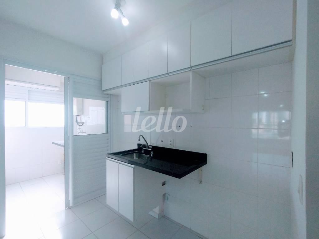 COZINHA de Apartamento à venda, Padrão com 79 m², 3 quartos e 2 vagas em Vila Bertioga - São Paulo