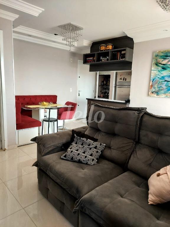 SALA de Apartamento à venda, Padrão com 64 m², 3 quartos e 1 vaga em Vila Santa Clara - São Paulo