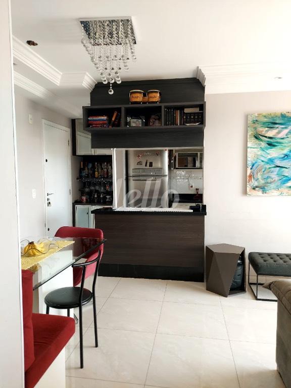 SALA de Apartamento à venda, Padrão com 64 m², 3 quartos e 1 vaga em Vila Santa Clara - São Paulo