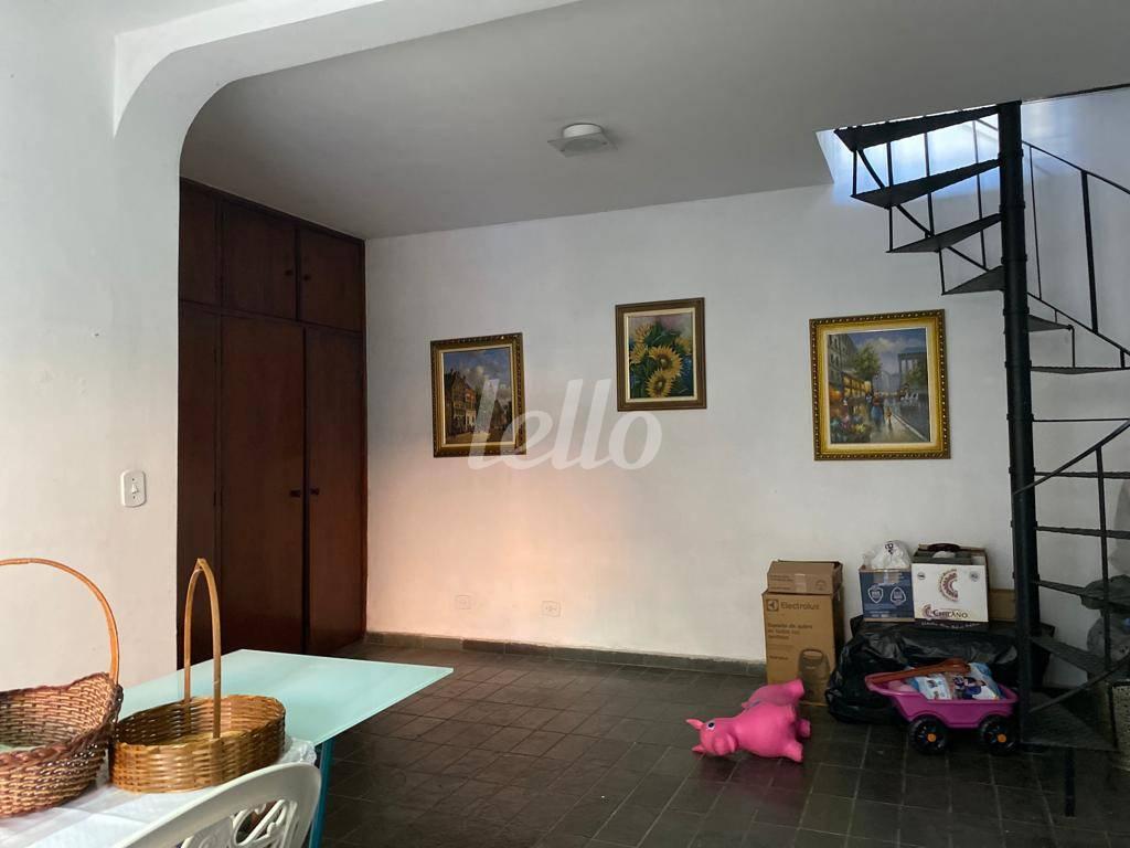 EDICULA de Casa à venda, sobrado com 248 m², 3 quartos e 2 vagas em Tatuapé - São Paulo