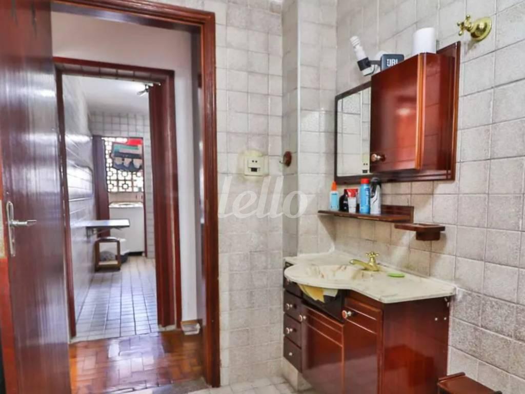 BANHEIRO de Apartamento para alugar, Padrão com 70 m², 1 quarto e 1 vaga em Bela Vista - São Paulo