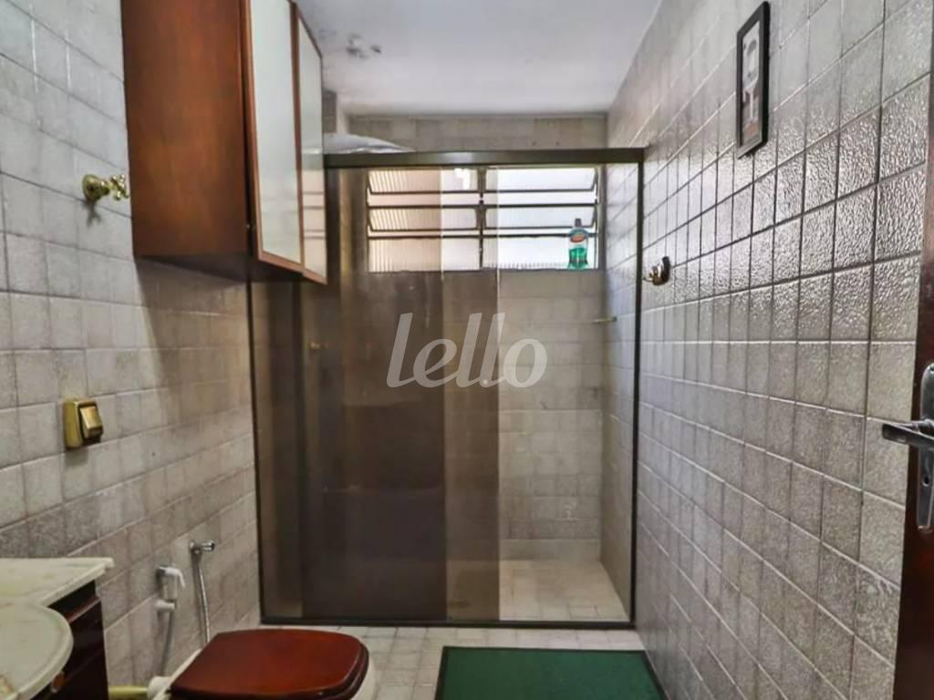 BANHEIRO de Apartamento para alugar, Padrão com 70 m², 1 quarto e 1 vaga em Bela Vista - São Paulo