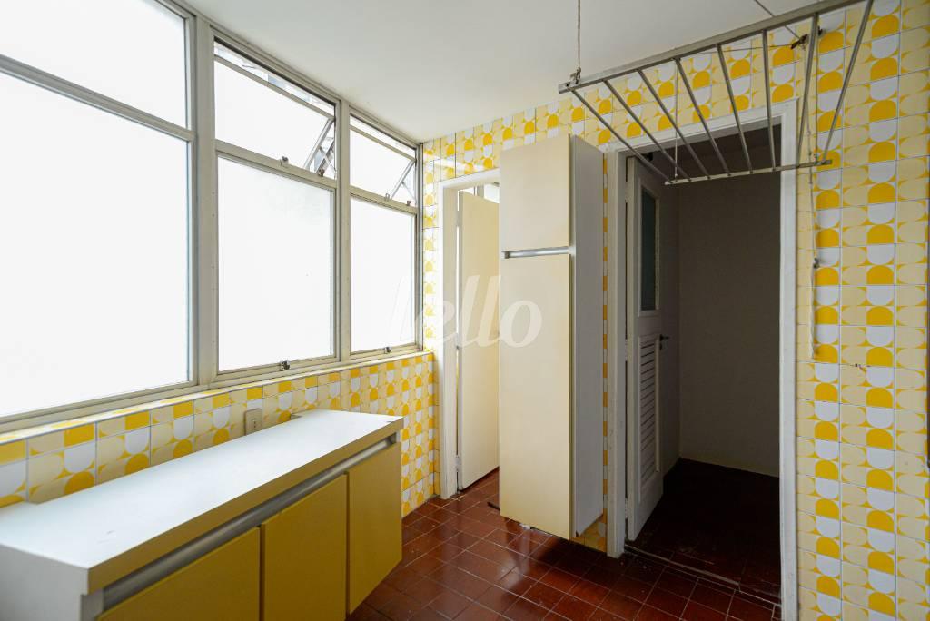 ÁREA DE SERVIÇO de Apartamento à venda, Padrão com 180 m², 3 quartos e 1 vaga em Jardins - São Paulo
