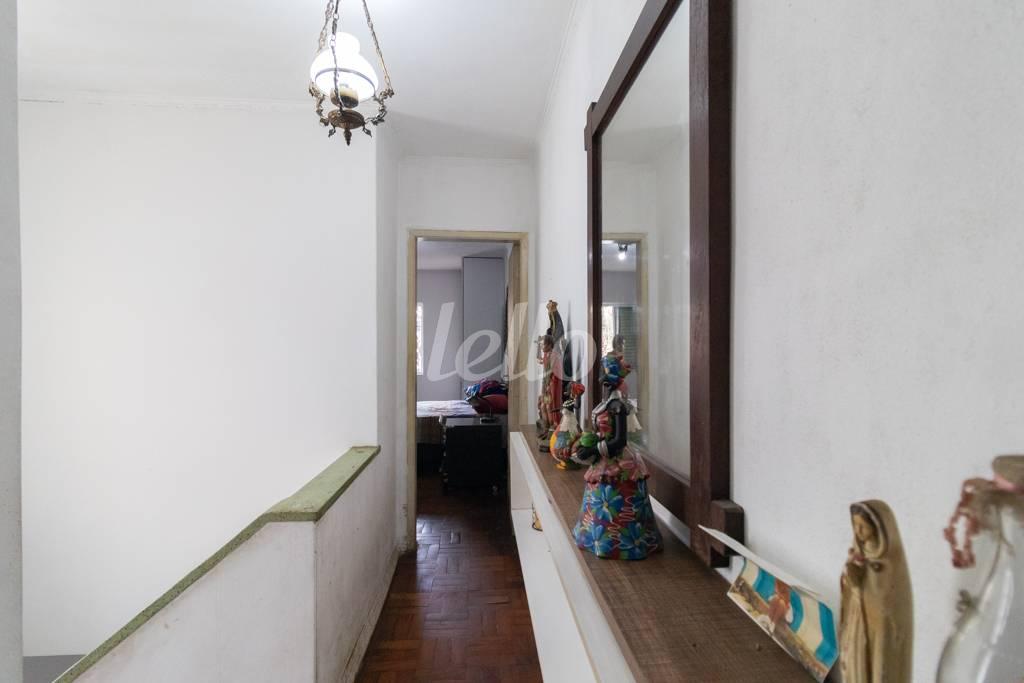 23 - CORREDOR de Casa à venda, sobrado com 150 m², 3 quartos e 4 vagas em Quinta da Paineira - São Paulo